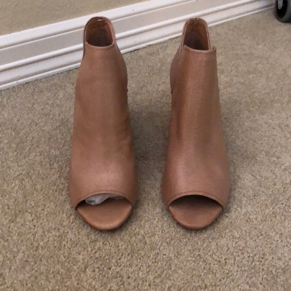 Steve Madden open toe booties